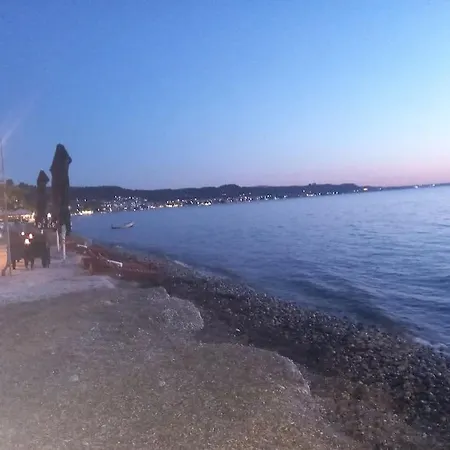 μεζονετα θμκ Apartman Flámbouras