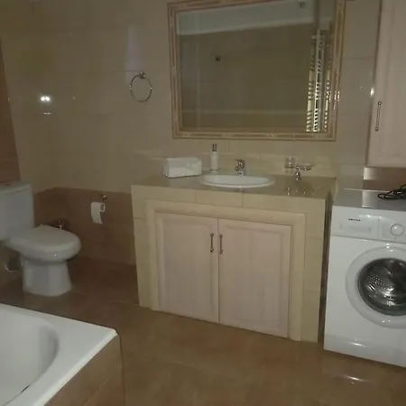 μεζονετα θμκ Apartman Flámbouras